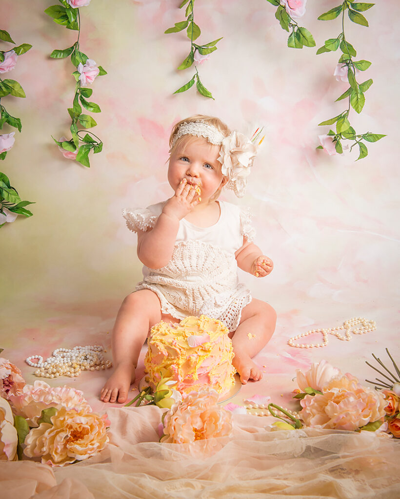 PhotoWorthy Cake Smash photography