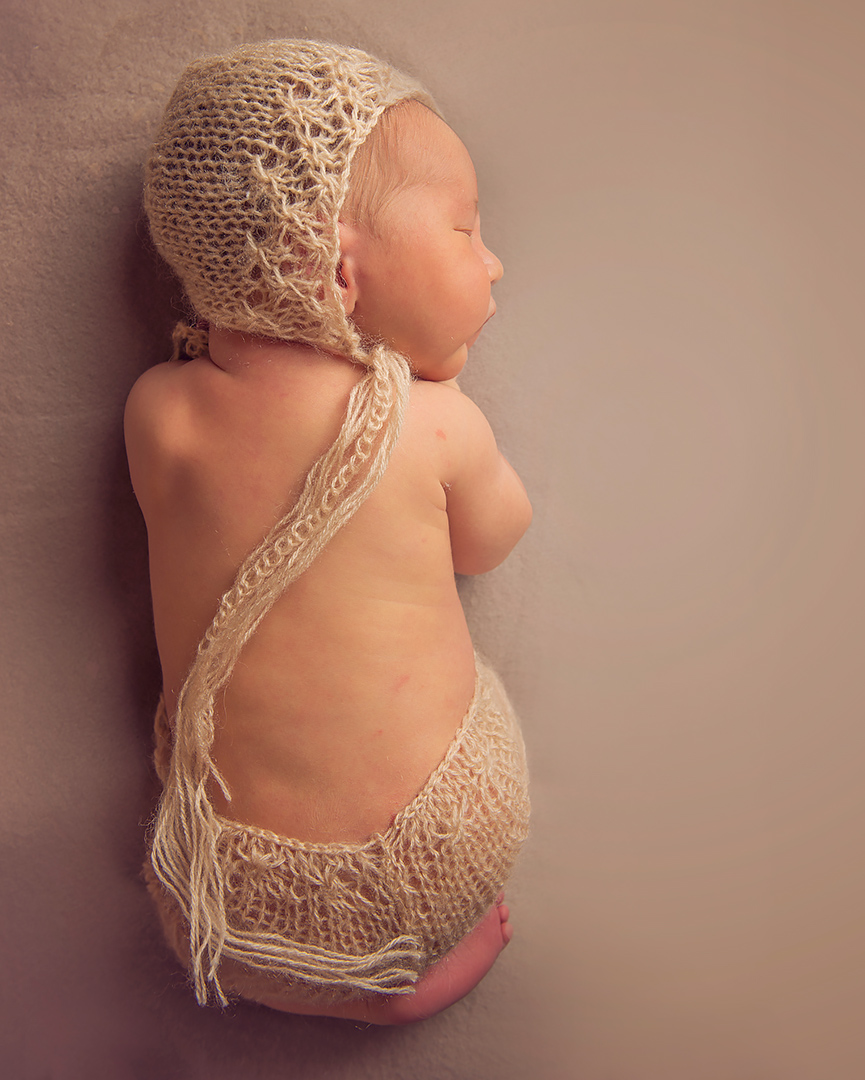 PhotoWorthy Newborn photography